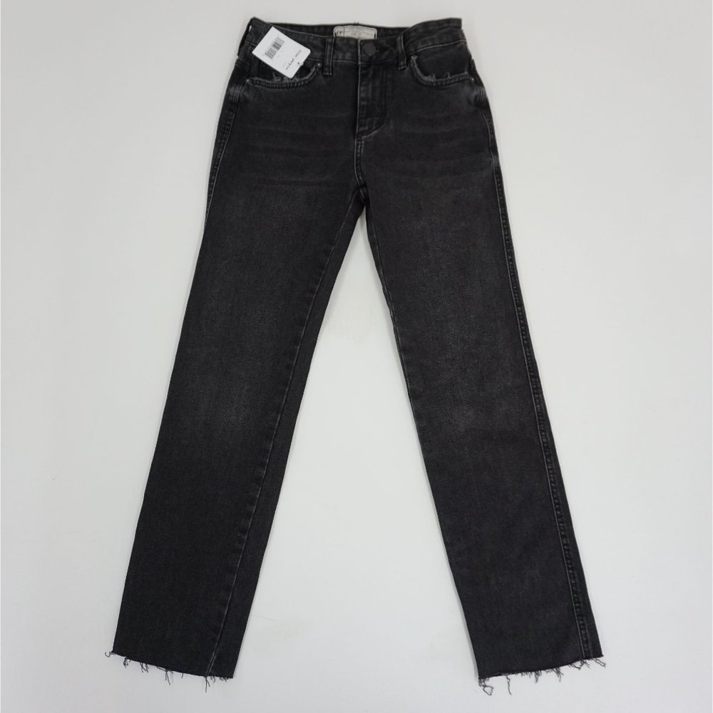 Free People Women's Jeans 24 in waist Black Wash Frayed Hem Girlfriend 24 in
